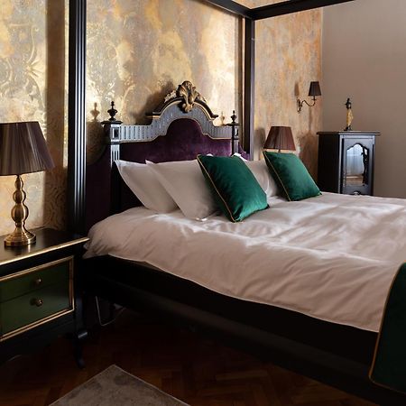 Magister Seven Bed & Breakfast Сибиу Екстериор снимка