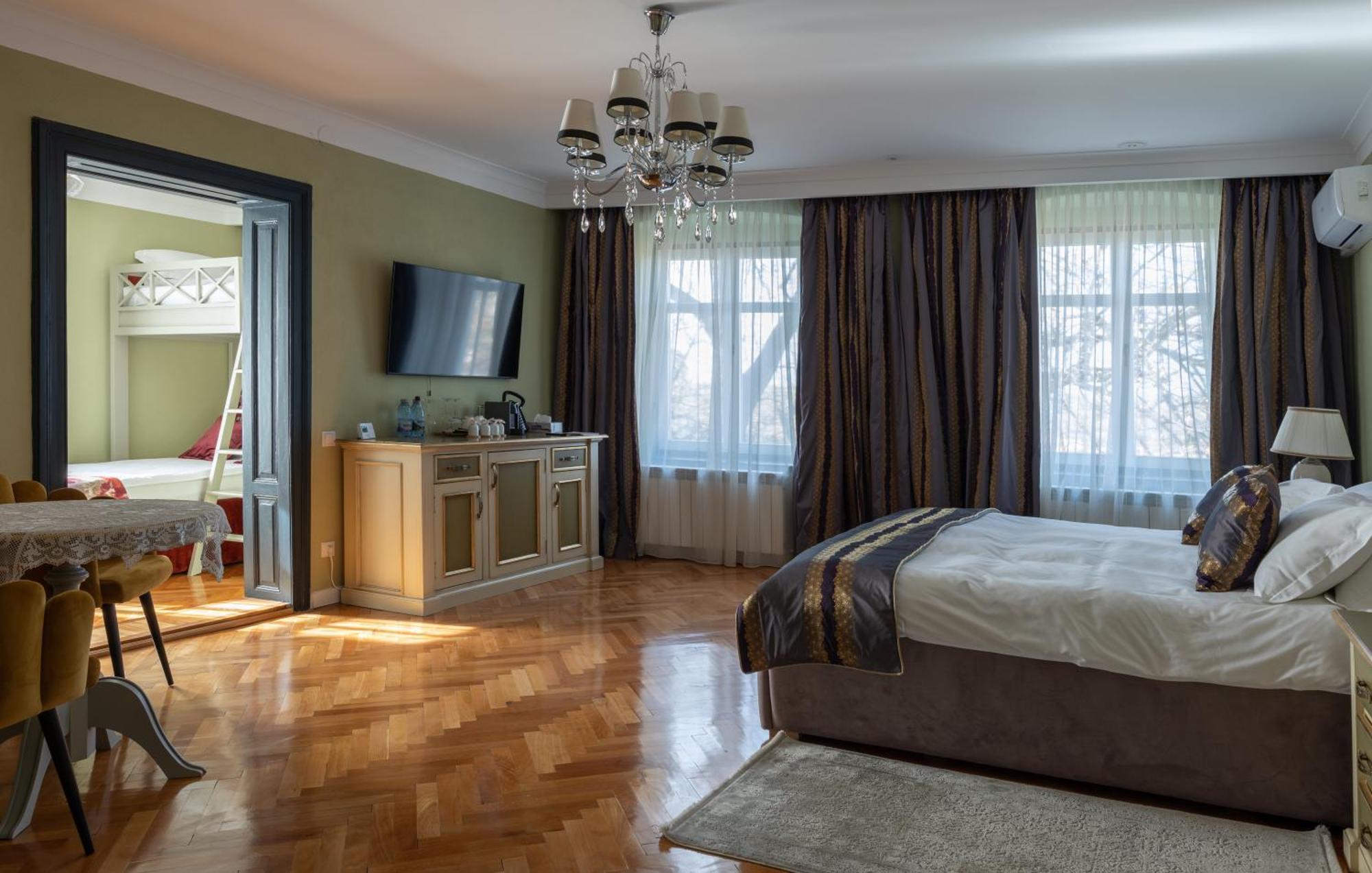 Magister Seven Bed & Breakfast Сибиу Екстериор снимка