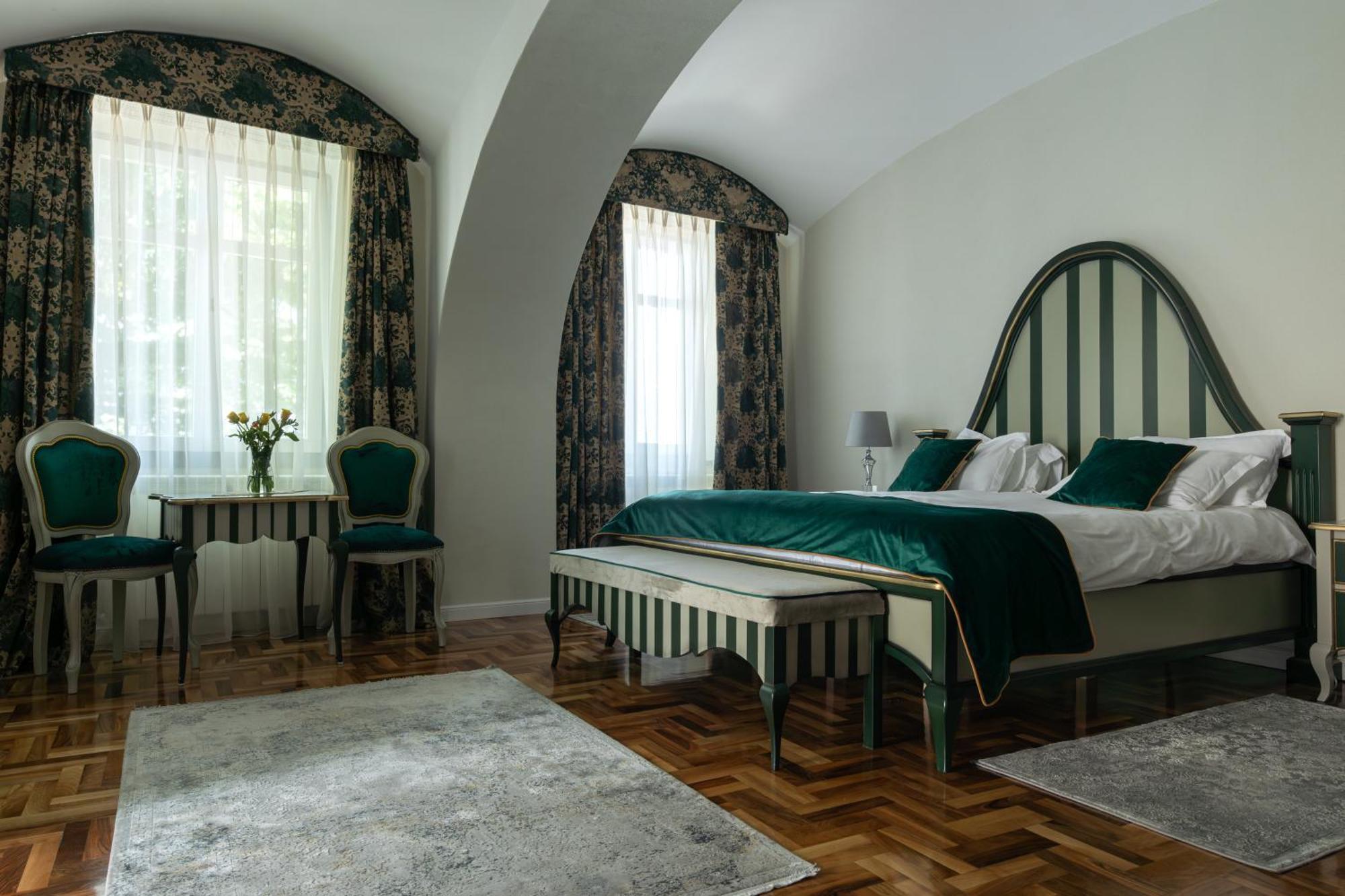 Magister Seven Bed & Breakfast Сибиу Екстериор снимка