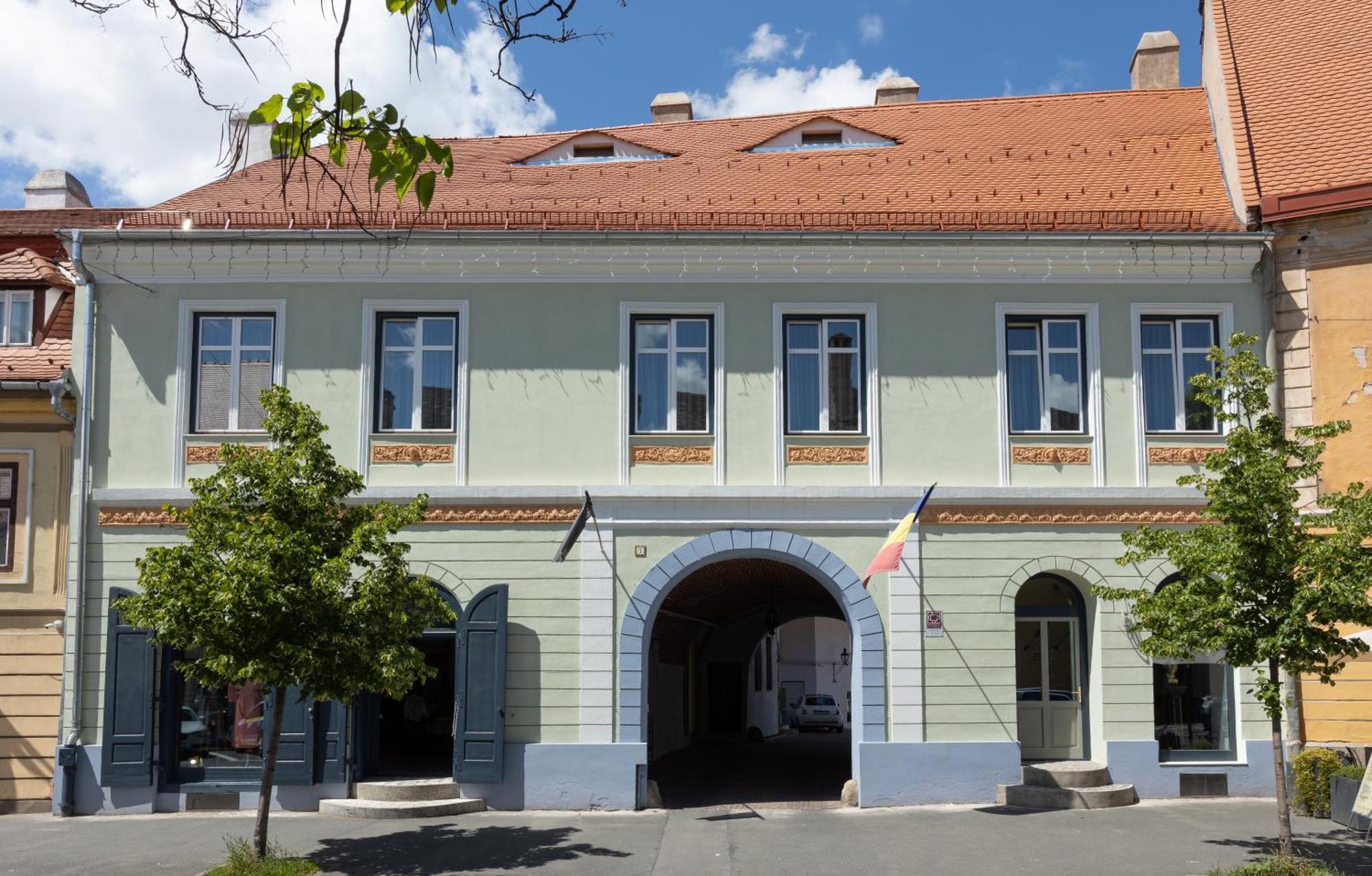 Magister Seven Bed & Breakfast Сибиу Екстериор снимка