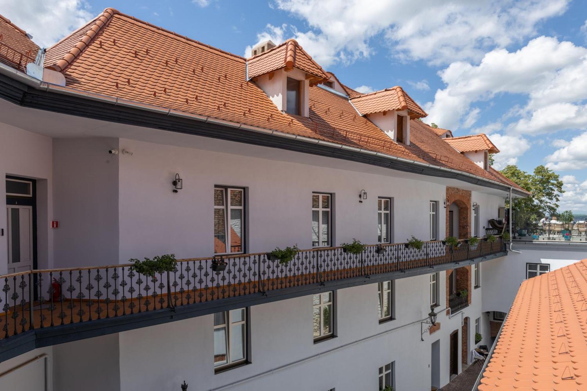 Magister Seven Bed & Breakfast Сибиу Екстериор снимка