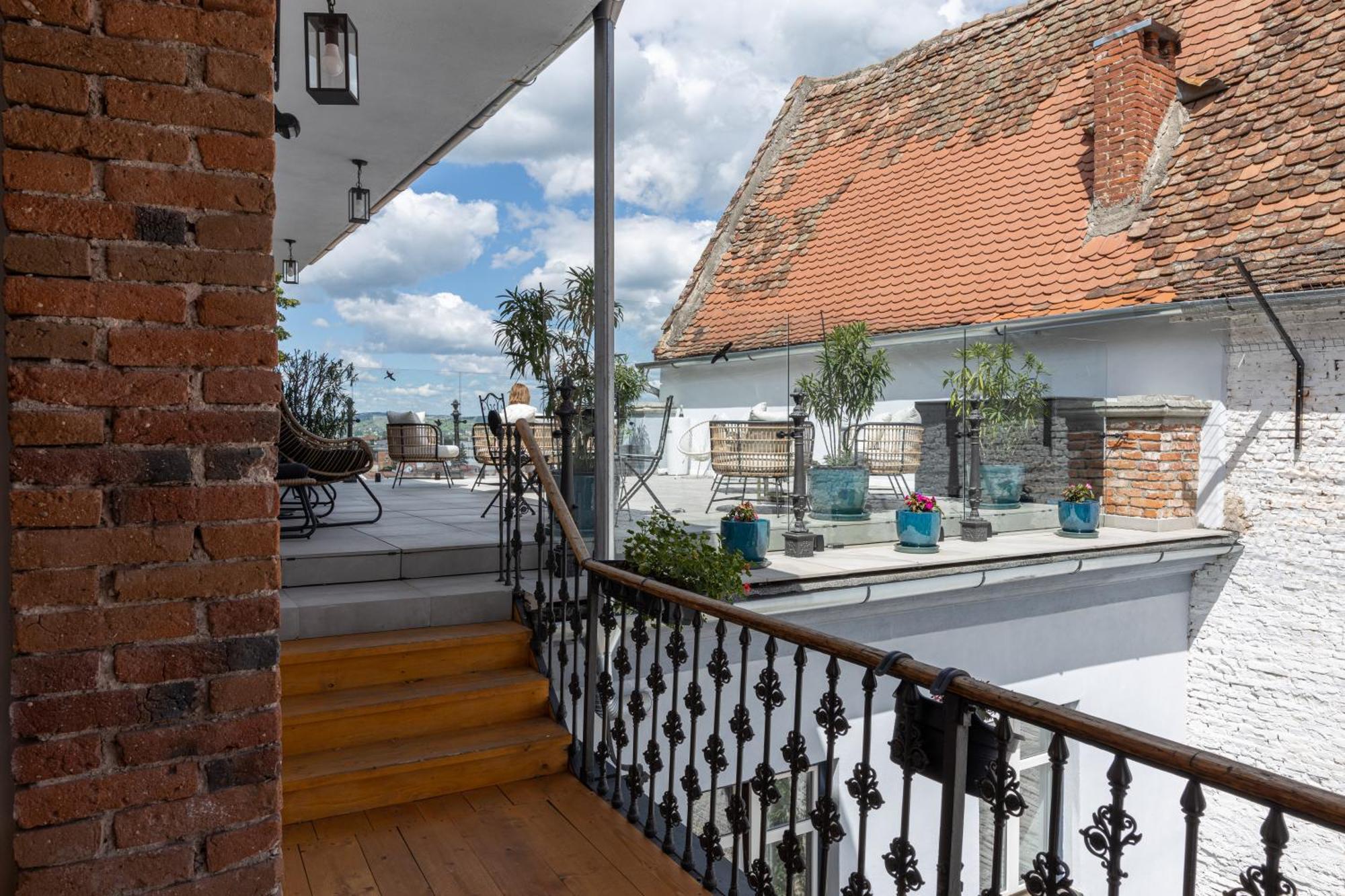 Magister Seven Bed & Breakfast Сибиу Екстериор снимка