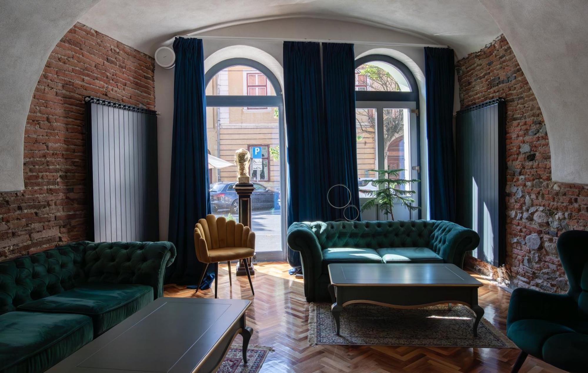 Magister Seven Bed & Breakfast Сибиу Екстериор снимка