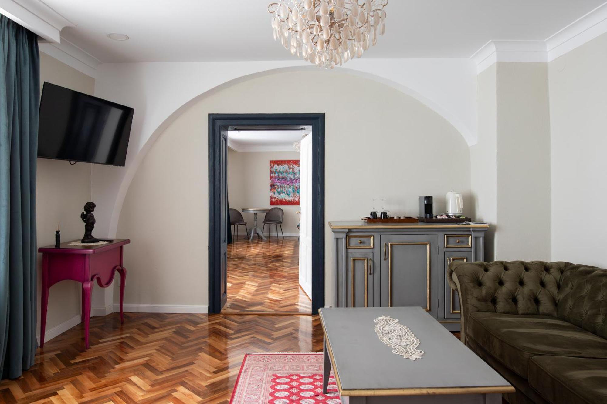 Magister Seven Bed & Breakfast Сибиу Екстериор снимка
