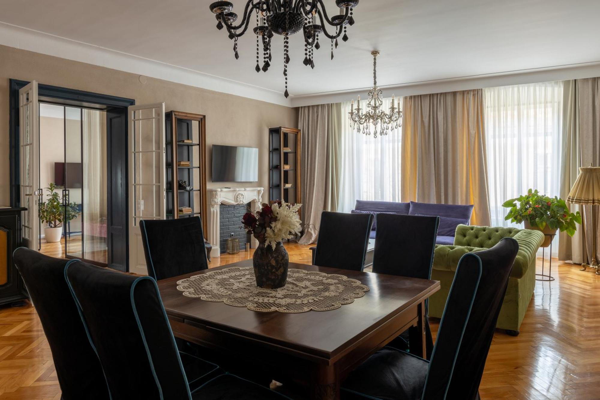 Magister Seven Bed & Breakfast Сибиу Екстериор снимка