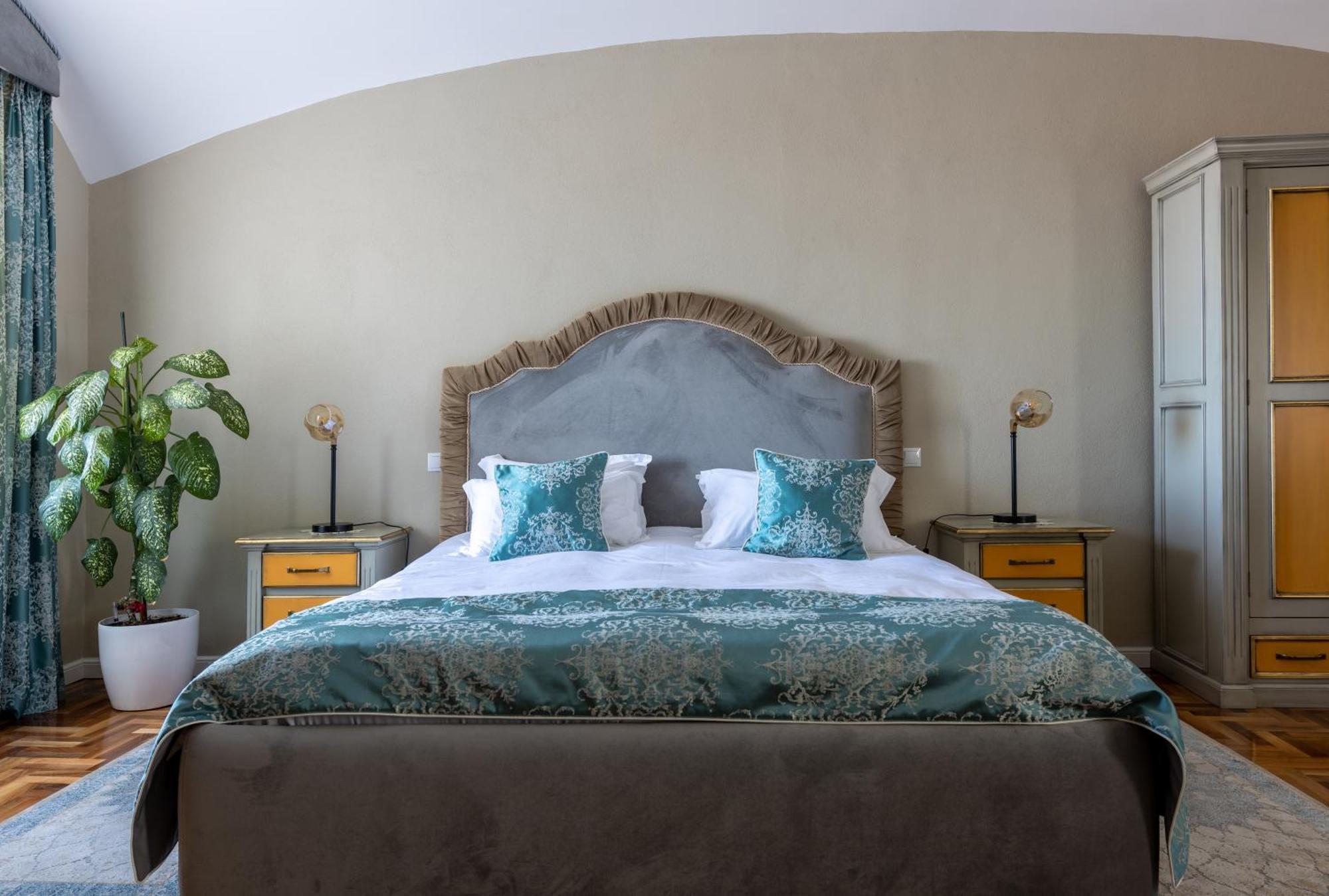 Magister Seven Bed & Breakfast Сибиу Екстериор снимка